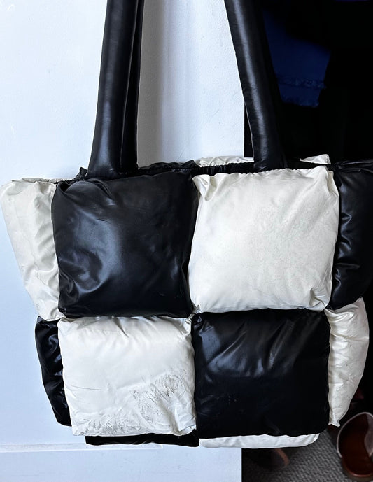 Black/Cream Puffy Bag