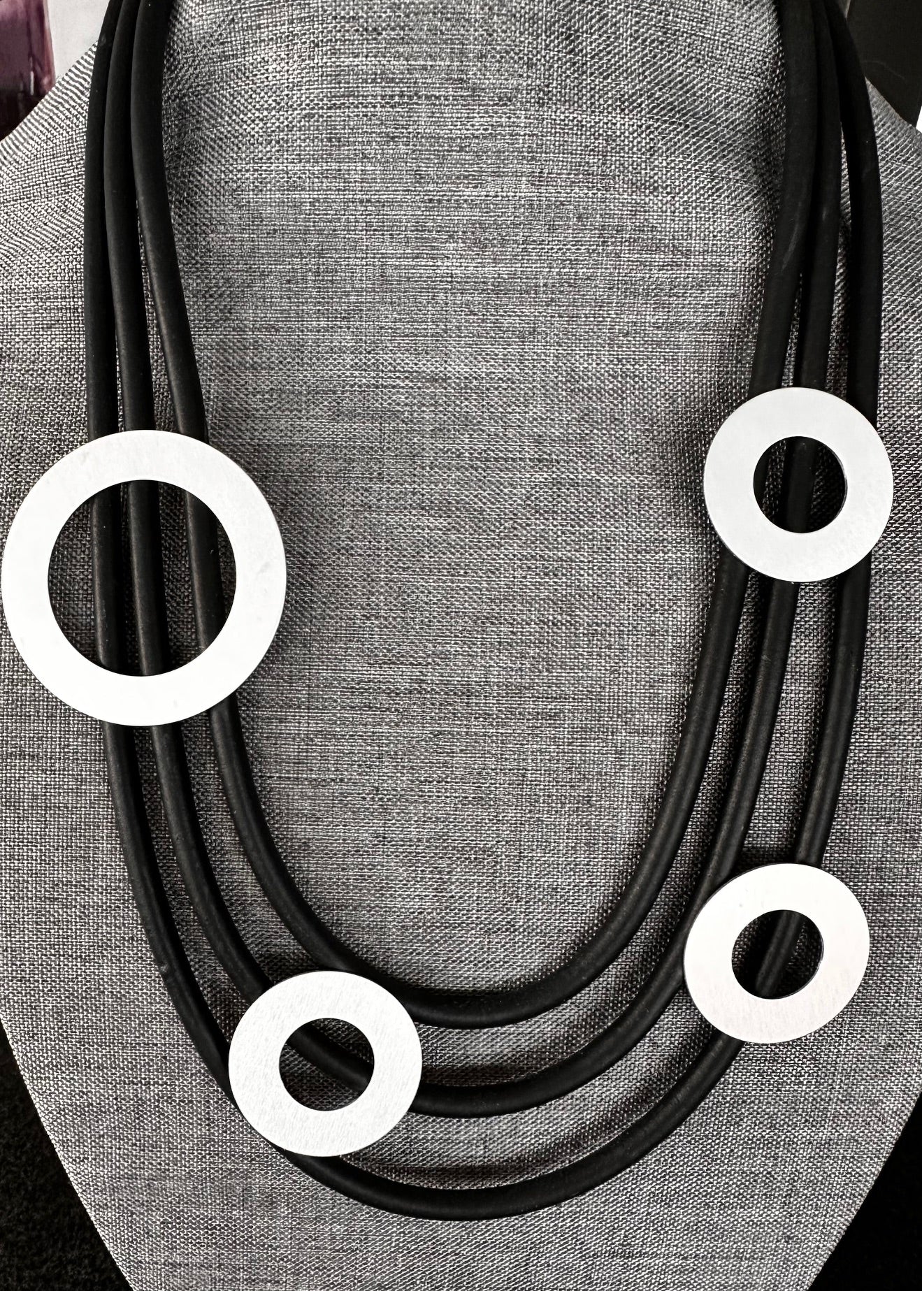 Rubber Necklace with Aluminum Disks